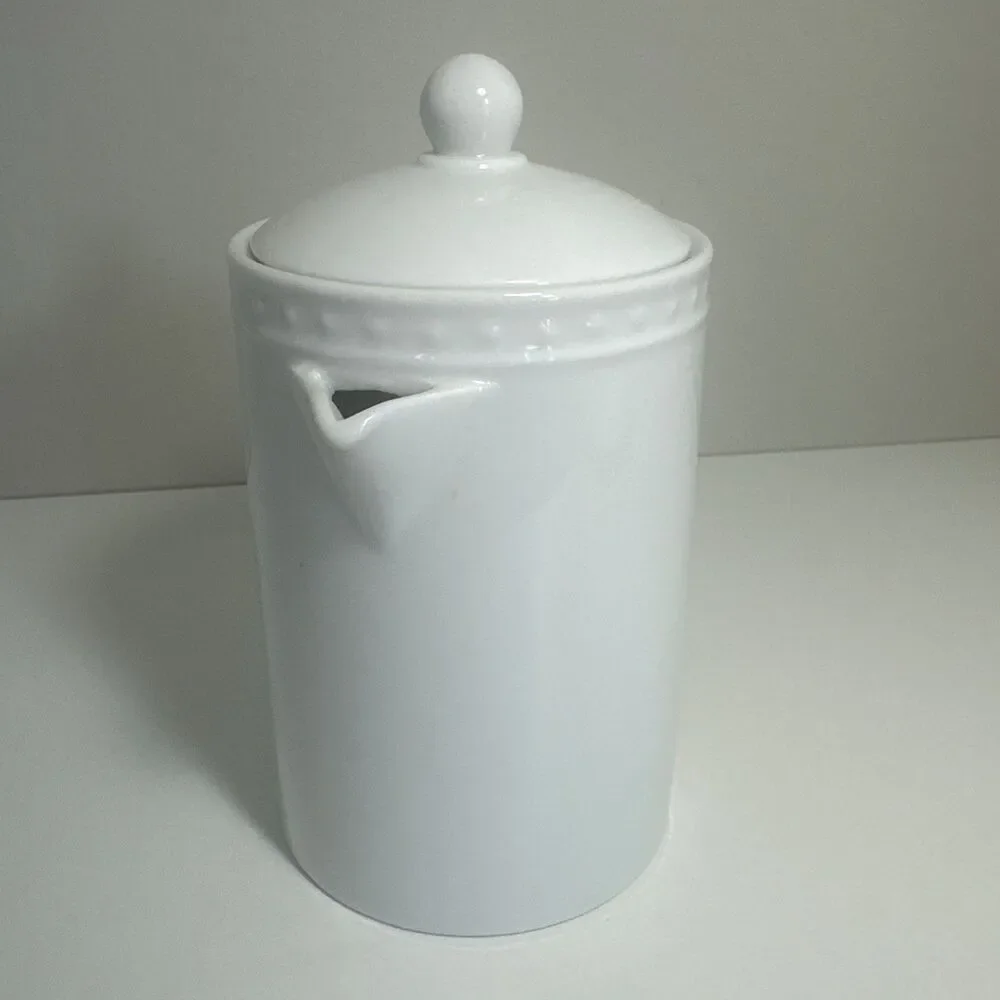 Crate & Barrel Staccato White Porcelain Creamer Kathleen Wills Japan